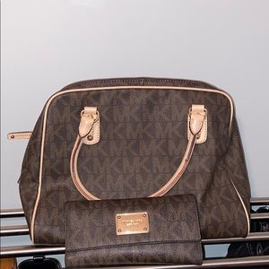 MICHAEL KORS Matching Bag & Wallet